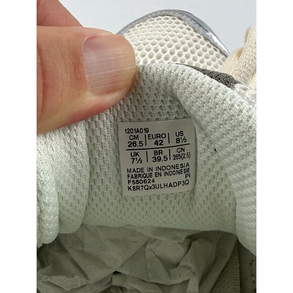 ASICS Gel-Kayano 14 Cream Black Metallic Plum 1201A019-108 Mens 8.5US -42EU - Picture 3 of 12